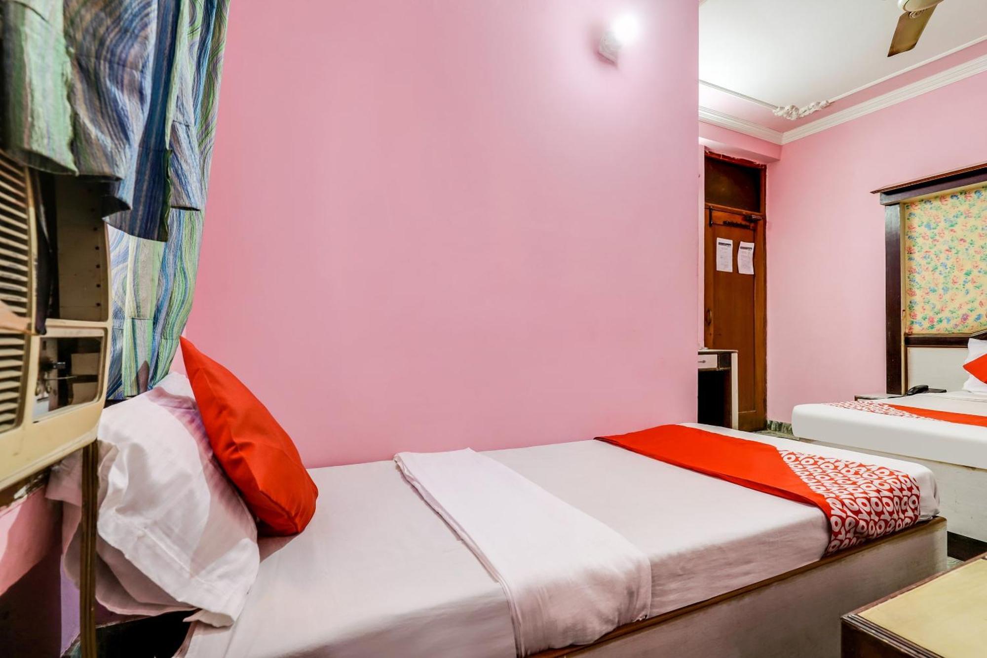 Hotel O Moon Palace Dx New Delhi Extérieur photo