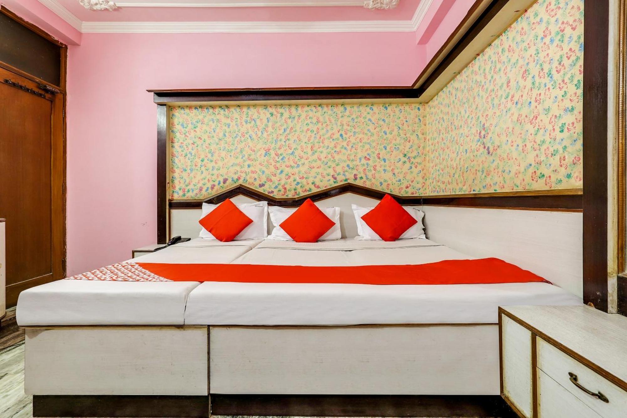 Hotel O Moon Palace Dx New Delhi Extérieur photo